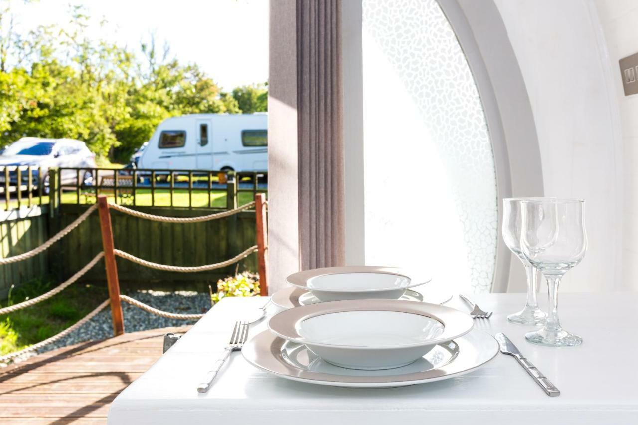 Buttles Glamping Pod Hotel Saundersfoot Exterior foto