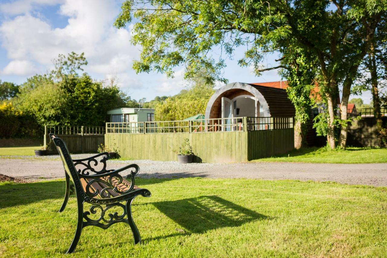 Buttles Glamping Pod Hotel Saundersfoot Exterior foto